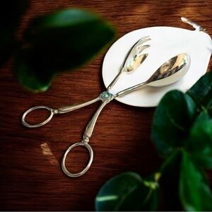 VTG Silver Plate Salad Tongs – Ornate Pastry Server – Elegant Buffet
